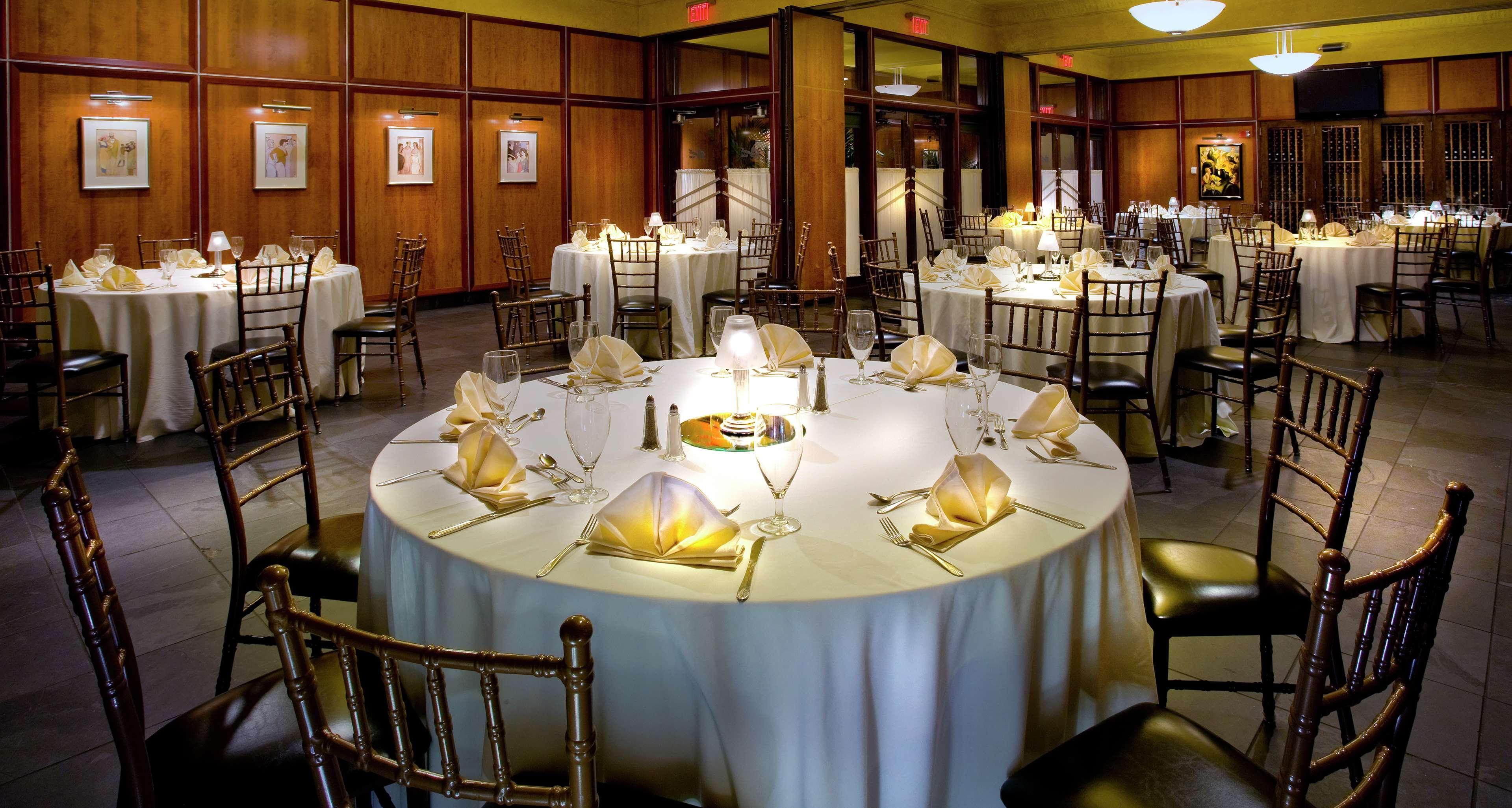 Hotel Doubletree By Hilton Chicago O'Hare Airport-Rosemont Restaurant photo
