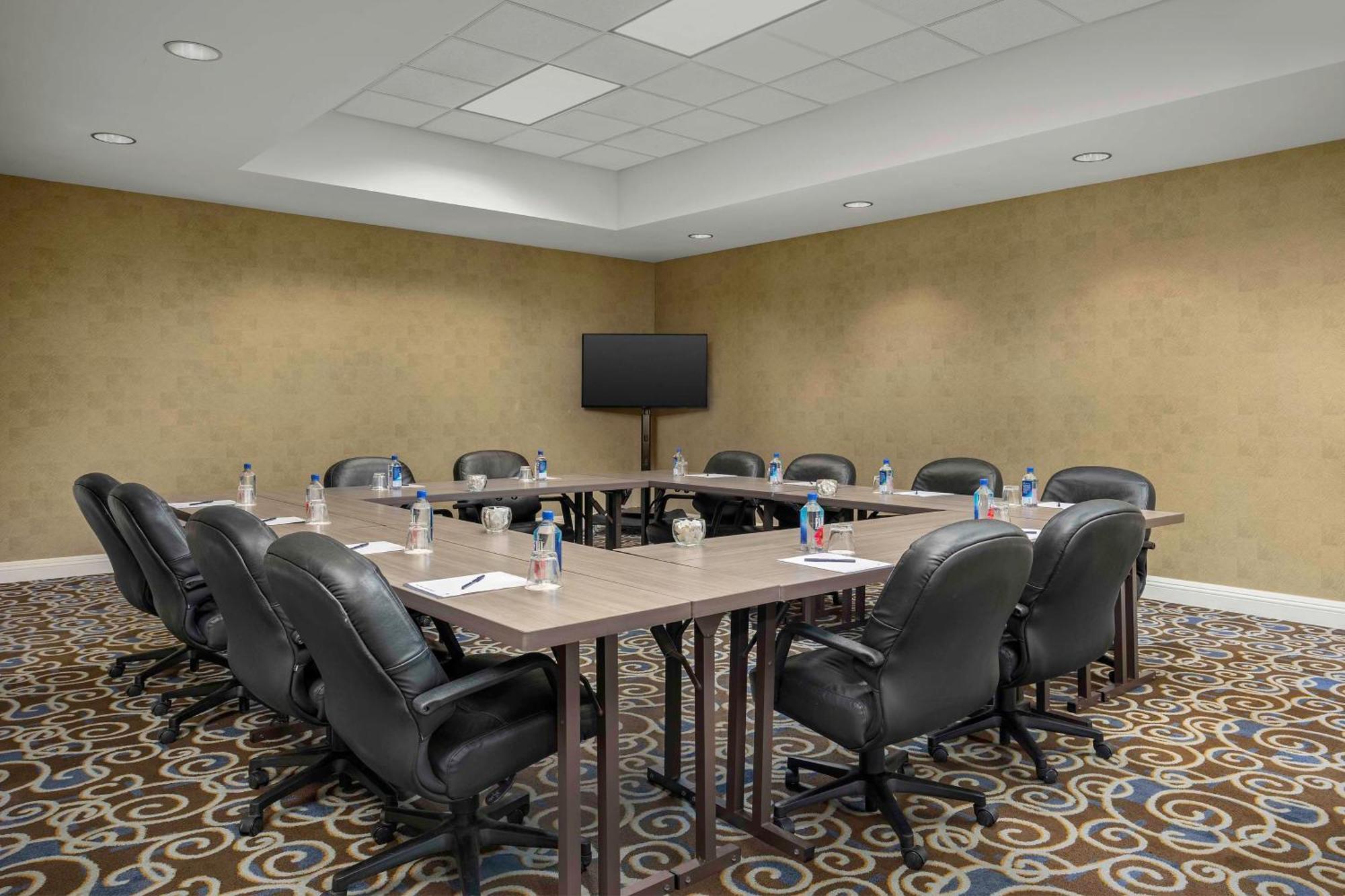 Hotel Doubletree By Hilton Chicago O'Hare Airport-Rosemont Extérieur photo